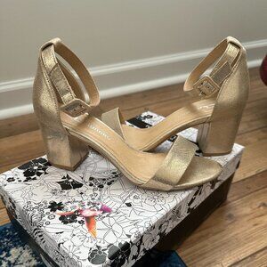 Chinese Laundry Gold Block Heel Sandal- 6.5 wide